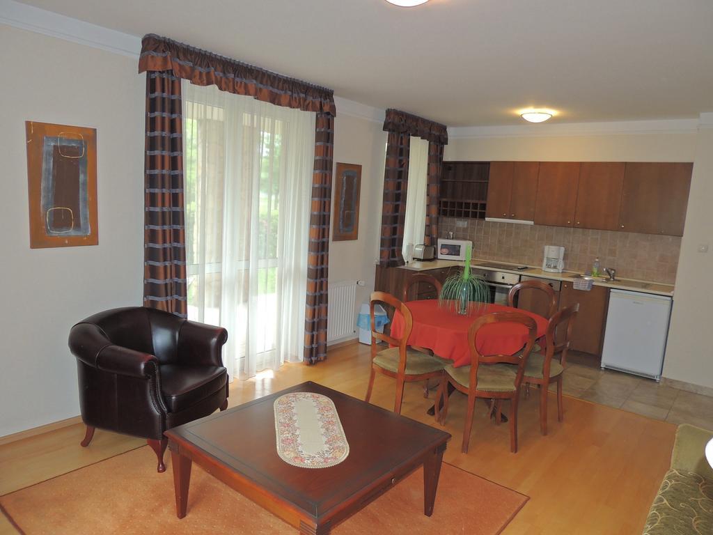 Luxus Golf Apartment Bük Quarto foto